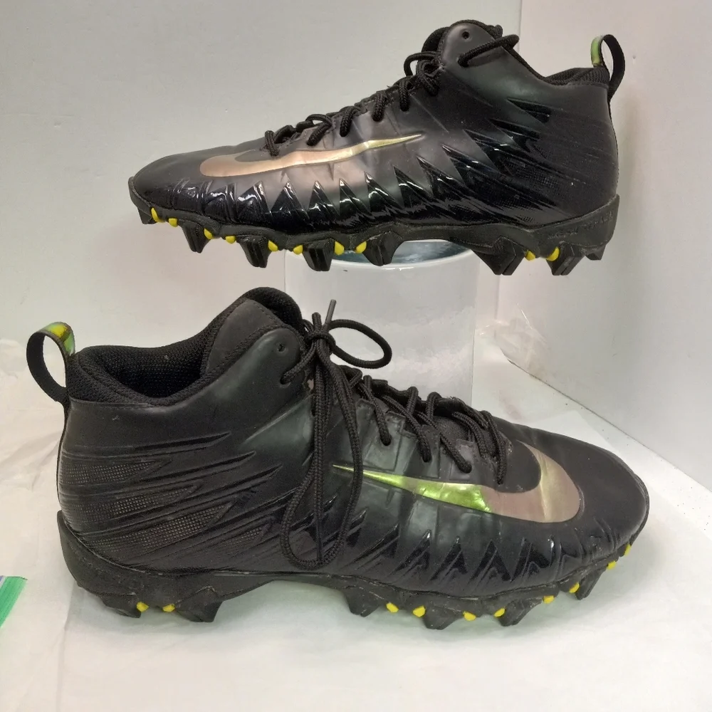 ! 💜 NIKE ALPHA Cleat Sneakers Leather Black & Iridescent  Size 8.5